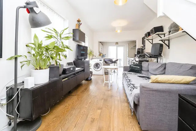 Chobham Road, London, E15, photo 1