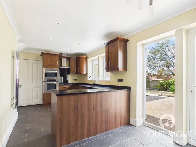 Photo 3 — Tabley Road, Crewe, Cheshire, CW2