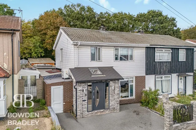 Brocket Way, Chigwell, IG7, photo 1