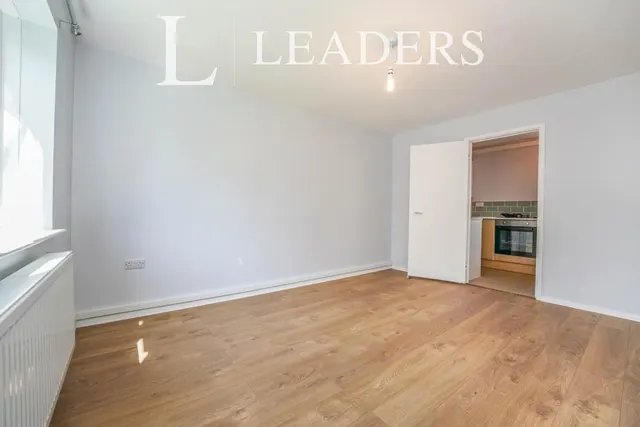 Gloucester Road, Cheltenham, GL51, photo 3