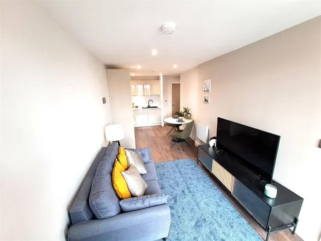 Triskelion Way, Liverpool, L3, photo 3