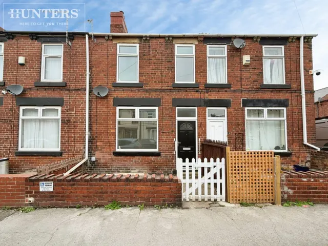 Kathleen Street, Goldthorpe, S63, photo 1