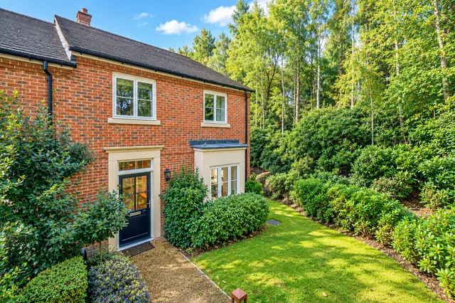 Adams Walk, Midhurst, GU29, photo 1