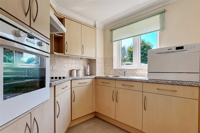 East Preston, Littlehampton, BN16, photo 3