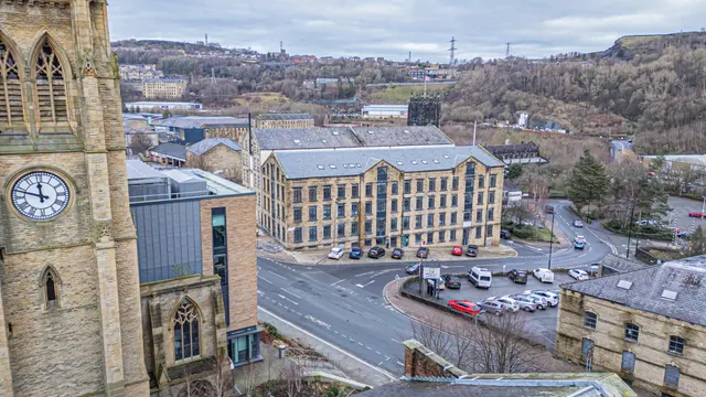Alfred Street East, Halifax, HX1, photo 1