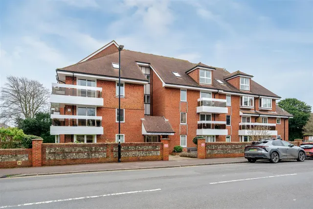 Granville Road, Eastbourne, BN20, photo 1