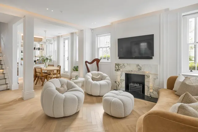 Photo 2 — Campden Hill Road, Kensington, London, W8 7AR