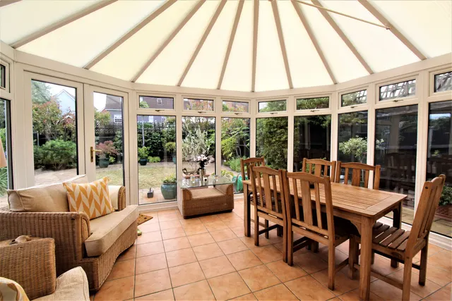 Photo 3 — Parnell Close, Grays, Essex, RM16 6BQ