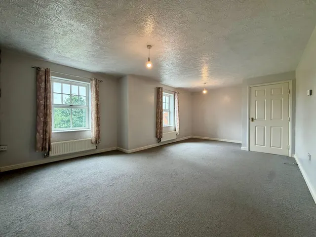 Photo 3 — Shreres Dyche, Warwick