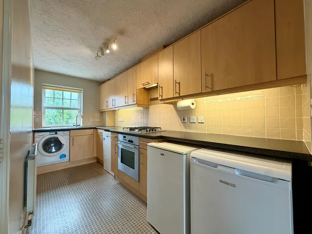 Photo 2 — Shreres Dyche, Warwick