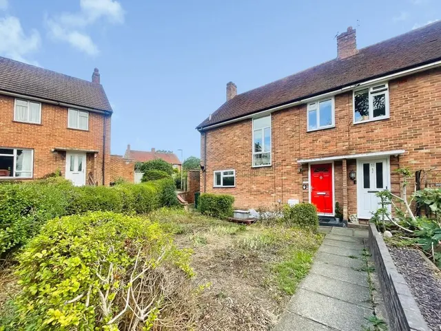 Photo 2 — Rosehill Gardens, Abbots Langley, Hertfordshire, WD5