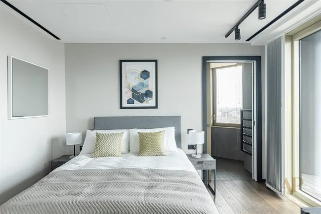 Hewett Street, London EC2A 3NL, photo 1