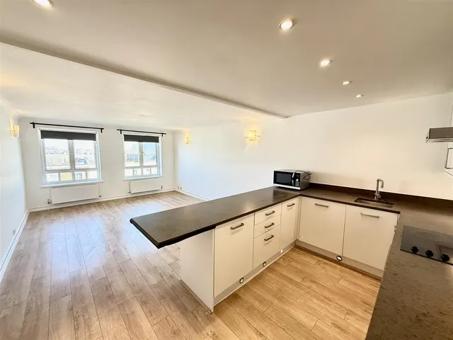 Falcon Lodge, Admiral Walk, London, W9 3TA, photo 1