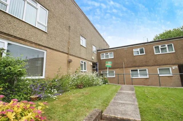 Waun Fach Cardiff, CF23, photo 1