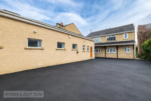 Victoria Avenue, Sowerby Bridge, HX6, photo 2
