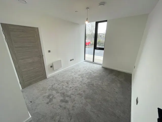 Photo 3 — Buckingham Road, Bletchley, Milton Keynes, Buckinghamshire, MK3