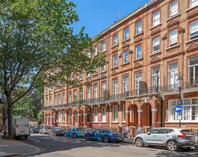 Nevern Square, Earl's Court, SW5, photo 1