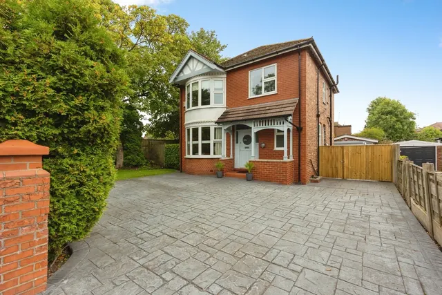 Dialstone Lane, STOCKPORT, Cheshire, SK2, photo 1