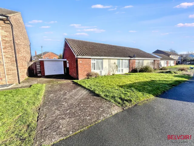 Selkirk Gardens, Cheltenham, GL52, photo 1