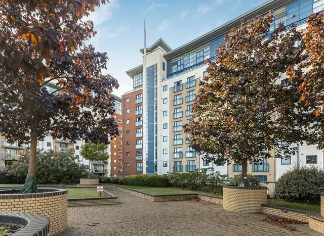 Newton Place, Canary Wharf, E14, photo 1