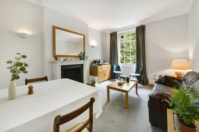 St Georges Square, Pimlico, SW1V, photo 1