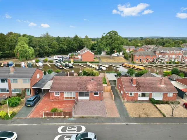 Windsor Drive, Market Drayton, TF9, photo 1