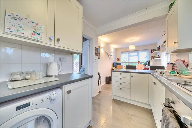 Photo 3 — Glentrammon Avenue, Orpington, BR6