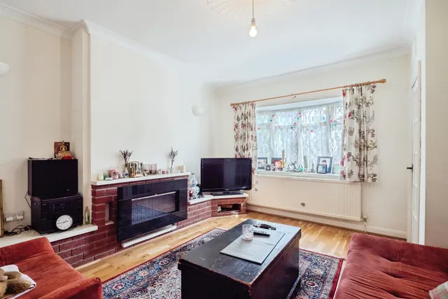 Photo 2 — Rosebery Street, Loughborough