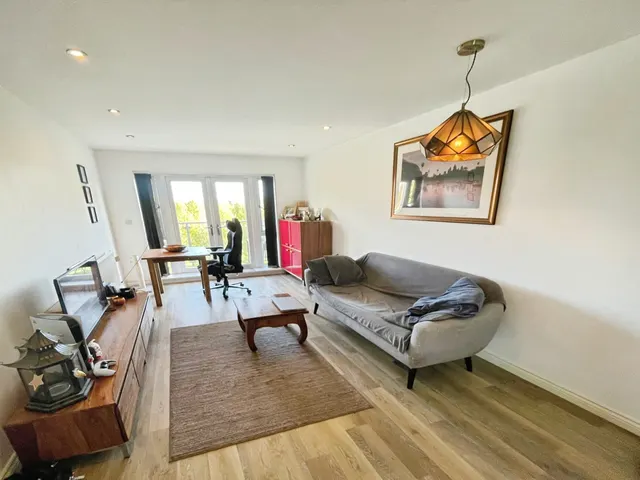 Photo 2 — John Hunt Drive, Basingstoke, Basingstoke, RG24 9TX