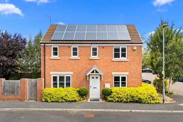 Lawefield Way, Wakefield, WF2 8FF, photo 1