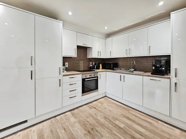 Photo 3 — Coleridge Court, Burns Road, Royston, SG8
