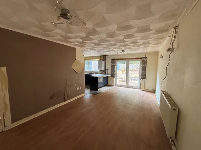 St. Clears Close, Caerphilly, CF83, photo 2