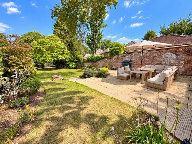 Finchampstead, Wokingham, photo 2