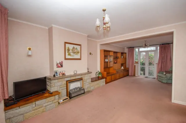 Photo 2 — Bromley Heath Road, Downend, Bristol, BS16 6JT