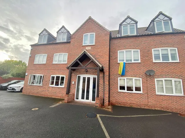 Belvoir Court, Bottesford, NG13, photo 1