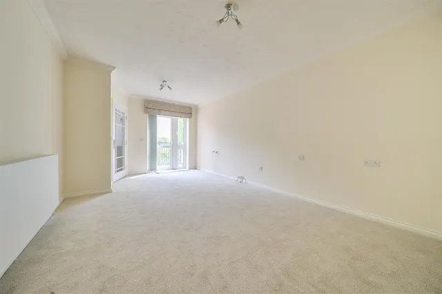 Laindon Road, Billericay, CM12, photo 3