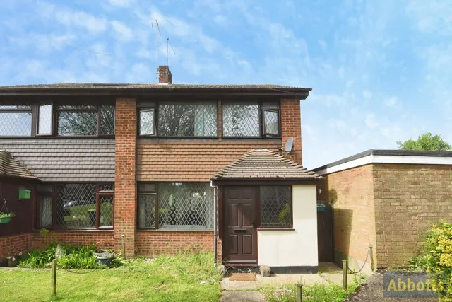 Hilary Crescent, Rayleigh, Essex, SS6, photo 1
