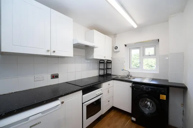 1 bedroom flat — Cuttys Lane, Stevenage, SG1 1UP