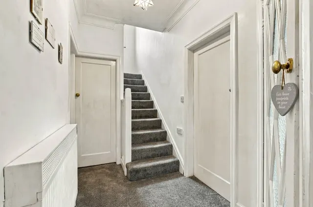 Sandy Meade, Prestwich, M25, photo 3