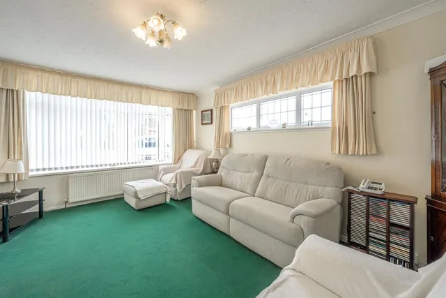 Brinley Way, Kingswinford, DY6, photo 3