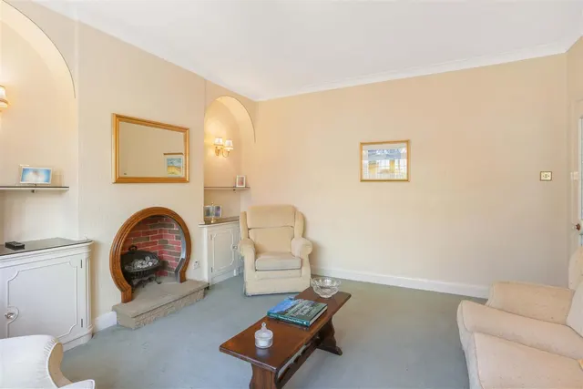 Photo 3 — Warnham Court Road, Carshalton, SM5 3ND