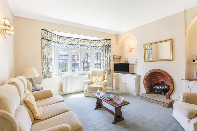 Photo 2 — Warnham Court Road, Carshalton, SM5 3ND