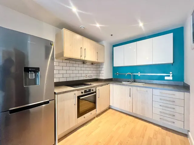 Commercial Street, B1, photo 3