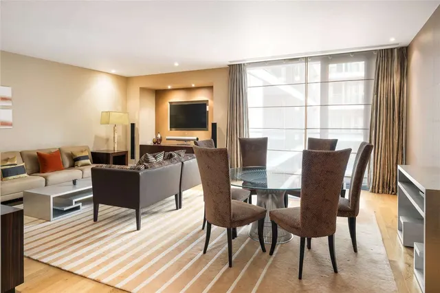 Knightsbridge, London, SW7 1RH, photo 1