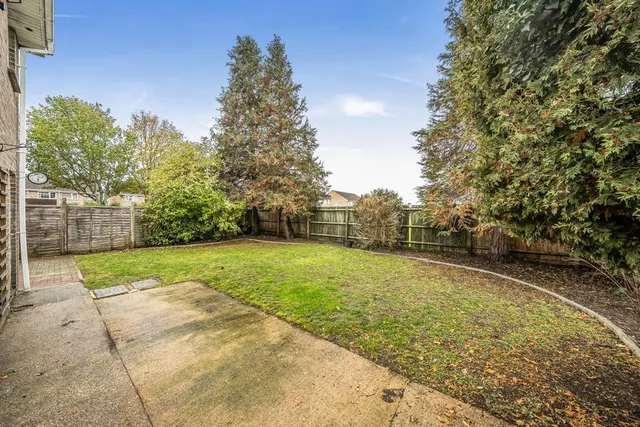 Scott Close, Bicester, OX26, photo 2