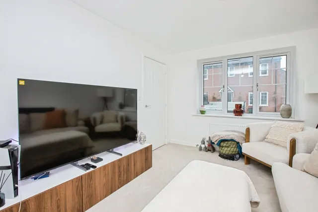Herbert Street, Eastwood, NG16, photo 3