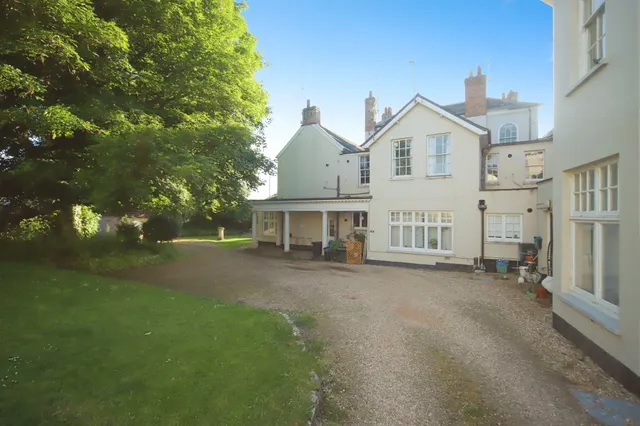 1 bedroom flat — Kingston Road, Taunton