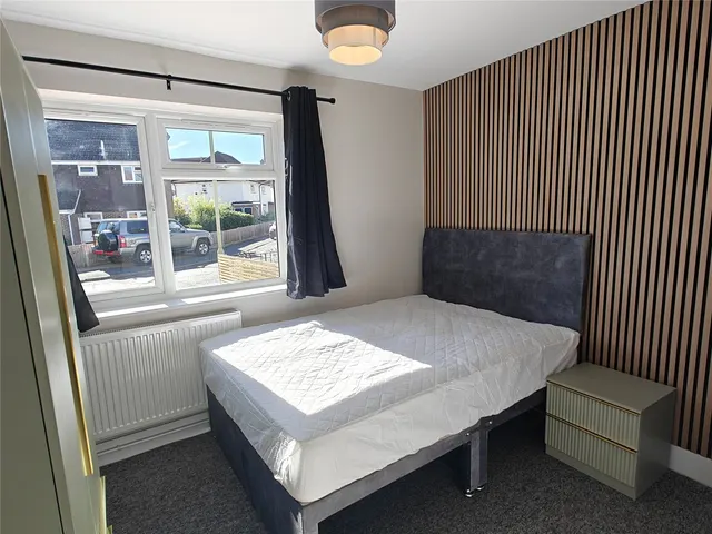 Cedar Way, Guildford, GU1, photo 2