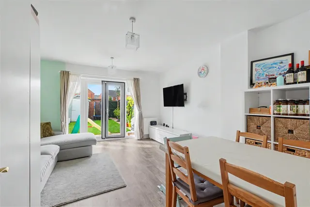 Widdowson Road, Long Eaton, NG10, photo 2