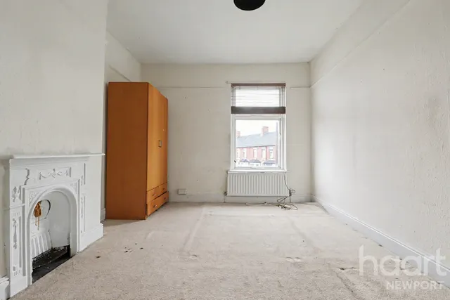Corporation Road, Newport, NP19, photo 3